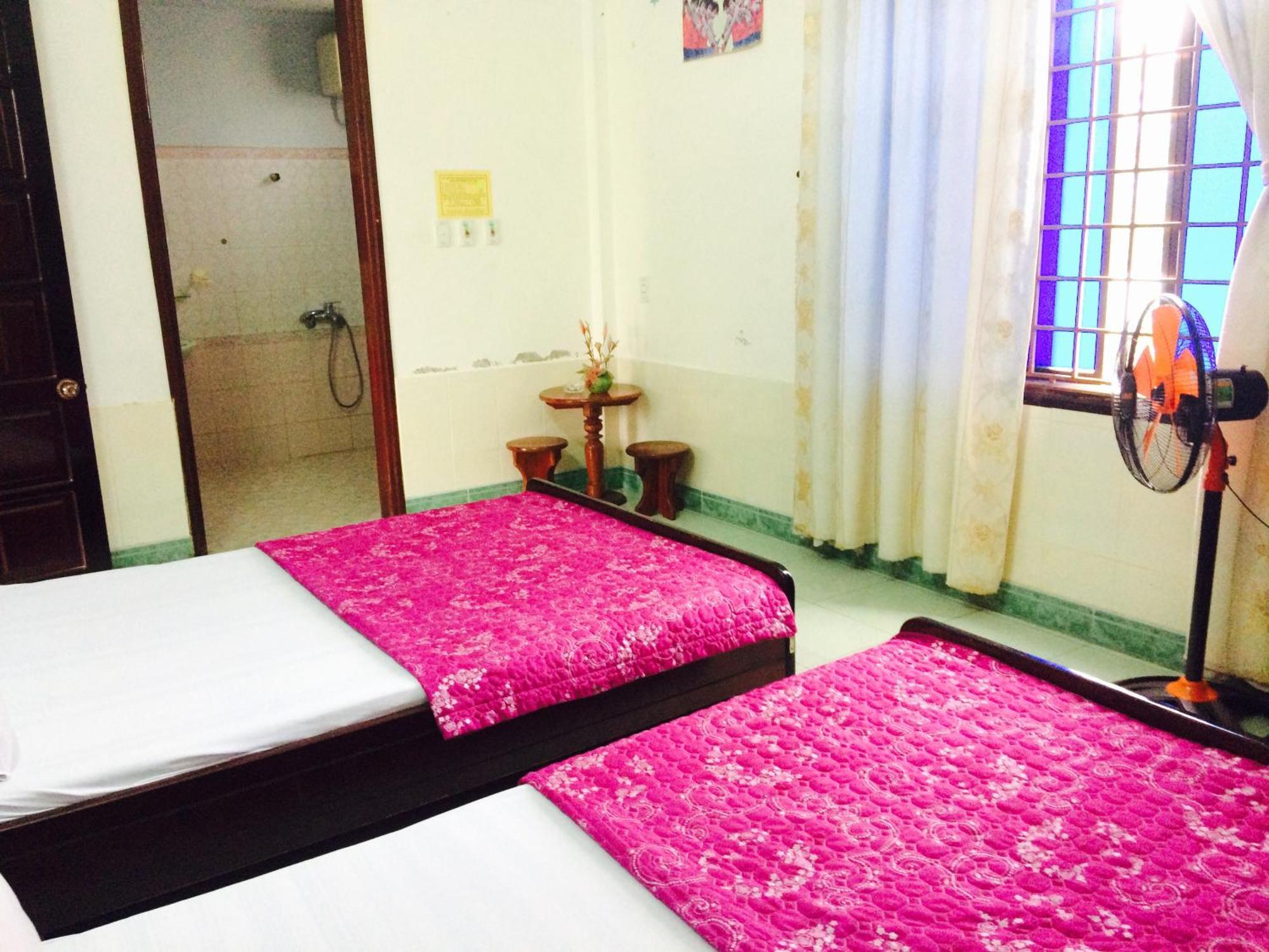 Hoa Phuong Guesthouse Dong Ha Bilik gambar